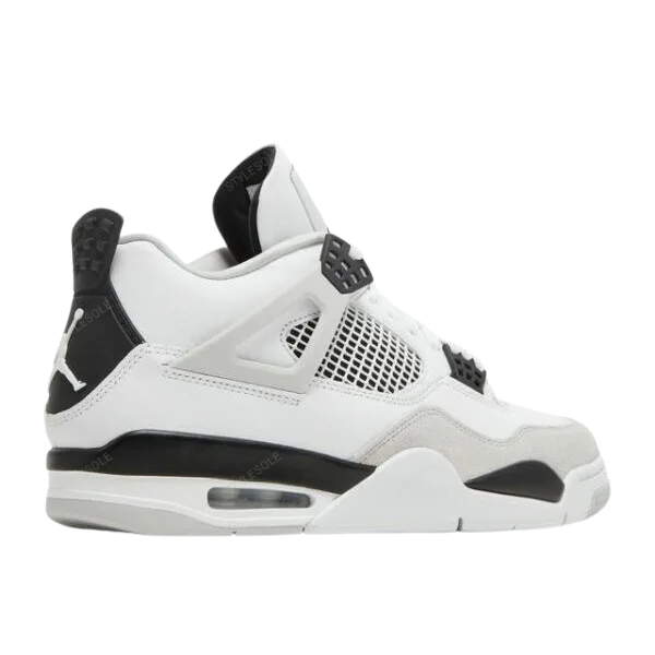 Jordan 4 Retro ‘Military Black’