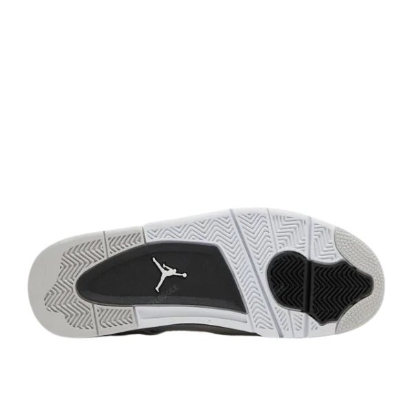 Jordan 4 Retro ‘Military Black’