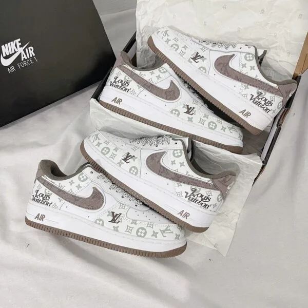 Louis Vuitton x Nike Air Force 1 White Mocha Monogram (Custom)
