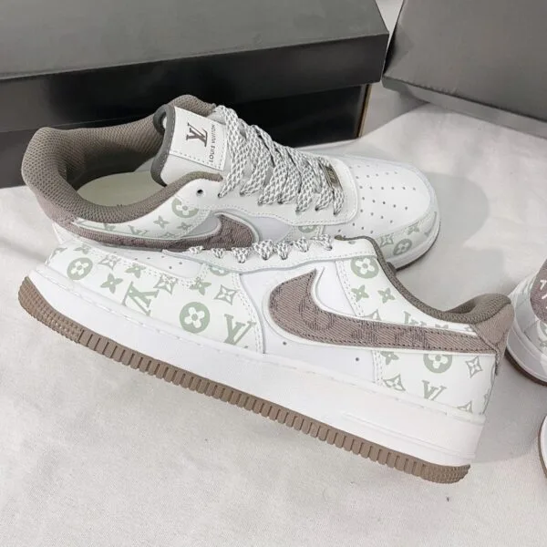 Louis Vuitton x Nike Air Force 1 White Mocha Monogram (Custom)