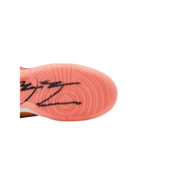 Futura Laboratories x Dunk Low SB “Sunblush” Friends & Family