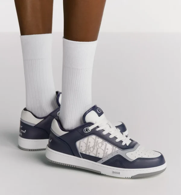 DIOR AND HYLTON NEL B27 Uptown Low-Navy Blue and White Smooth Calfskin with White Dior Oblique Galaxy Leather