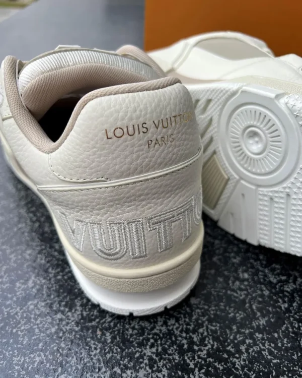 Louis Vuitton Sneaker ‘Beige’