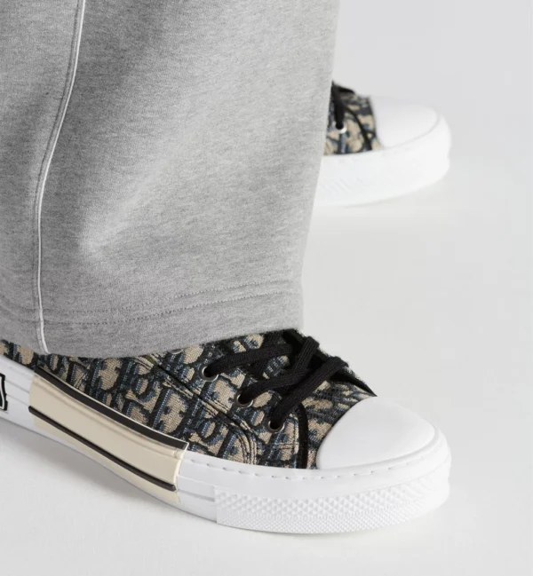 B23 League Low-Top Sneaker