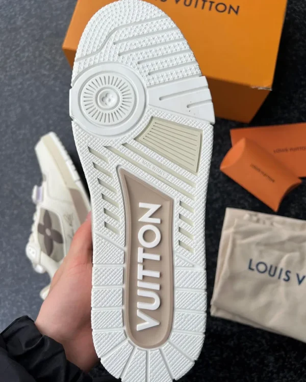 Louis Vuitton Sneaker ‘Beige’