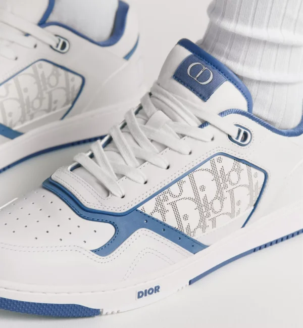 DIOR AND HYLTON NEL B27 Uptown Low – White and Blue Smooth Calfskin with White Dior Oblique Galaxy Leather